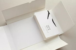 纸张的选择、设计与完美装帧 以刘晓翔书籍设计为例